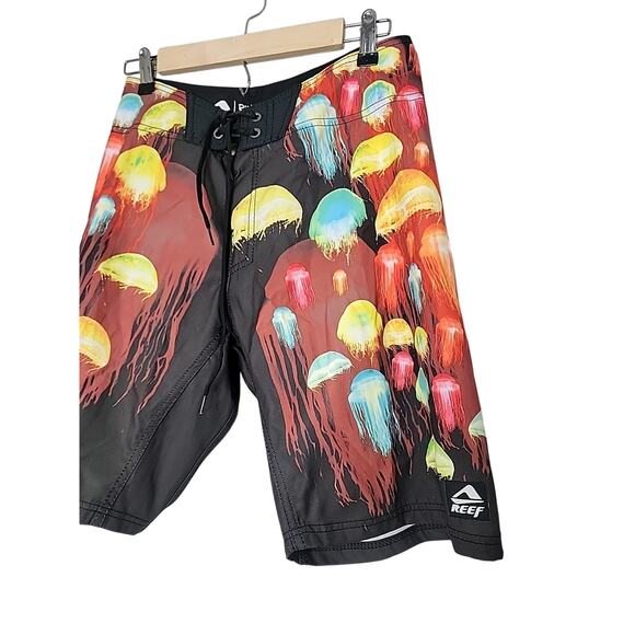 Reef Mens Board Shorts Jelly Fish Comfort Black Size 32 EUC Pocket - Picture 2 of 7